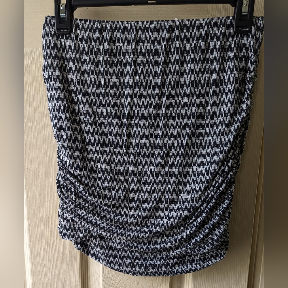 Women's Aeropostale Black and White Tube Top Sz Large
